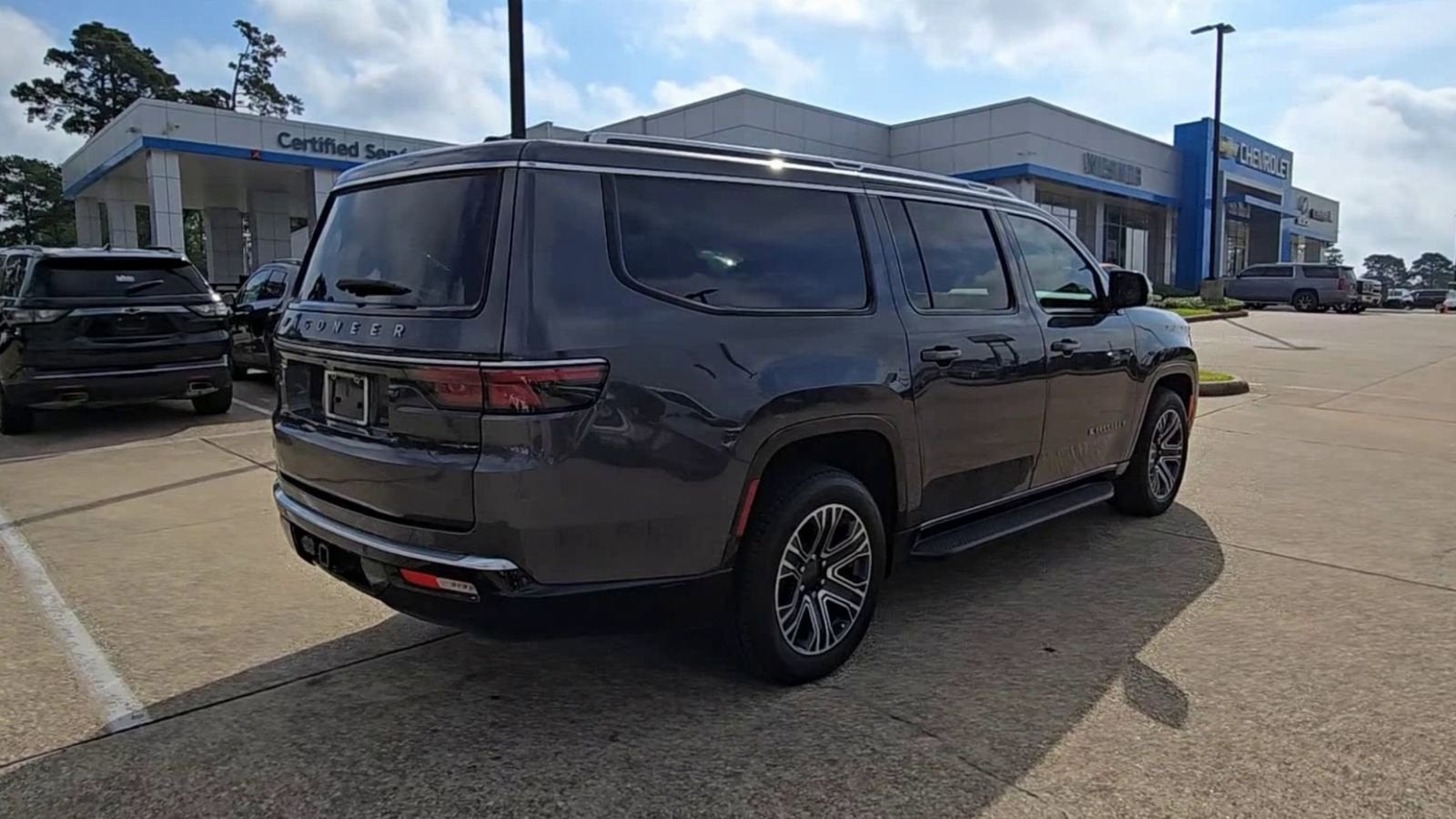 2024 Jeep Wagoneer L Series I 4x2