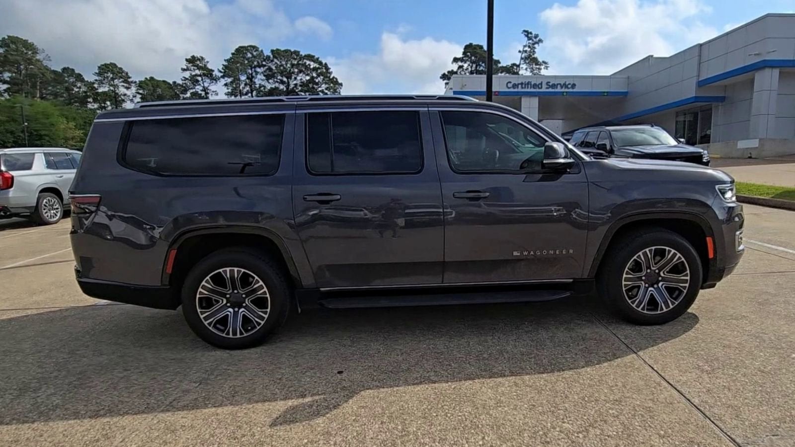 2024 Jeep Wagoneer L Series I 4x2