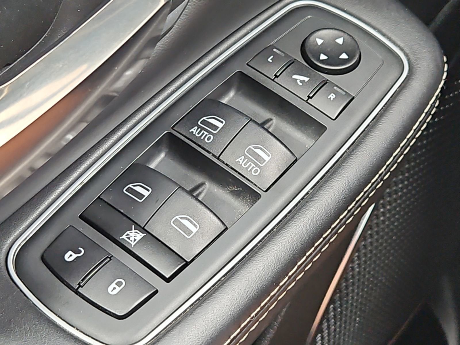 2020 RAM 1500 Limited Crew Cab 4x2 5'7" Box