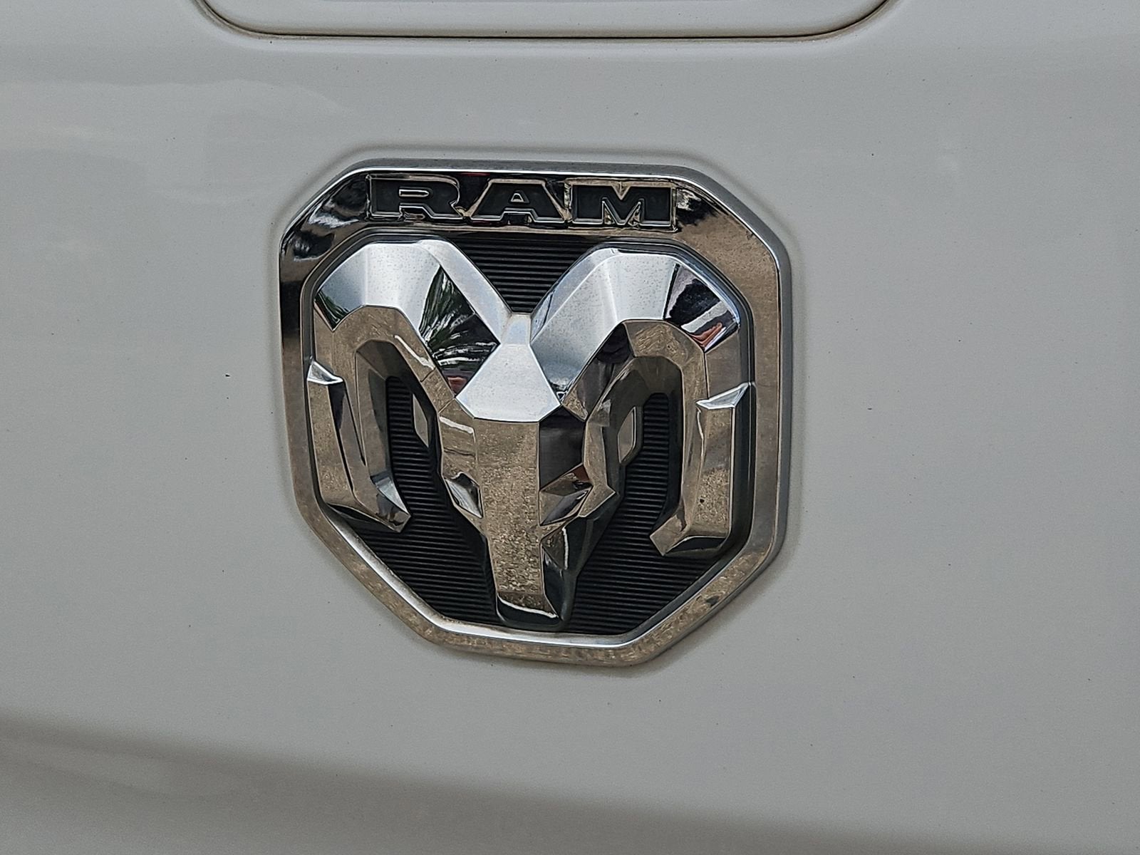 2020 RAM 1500 Limited Crew Cab 4x2 5'7" Box