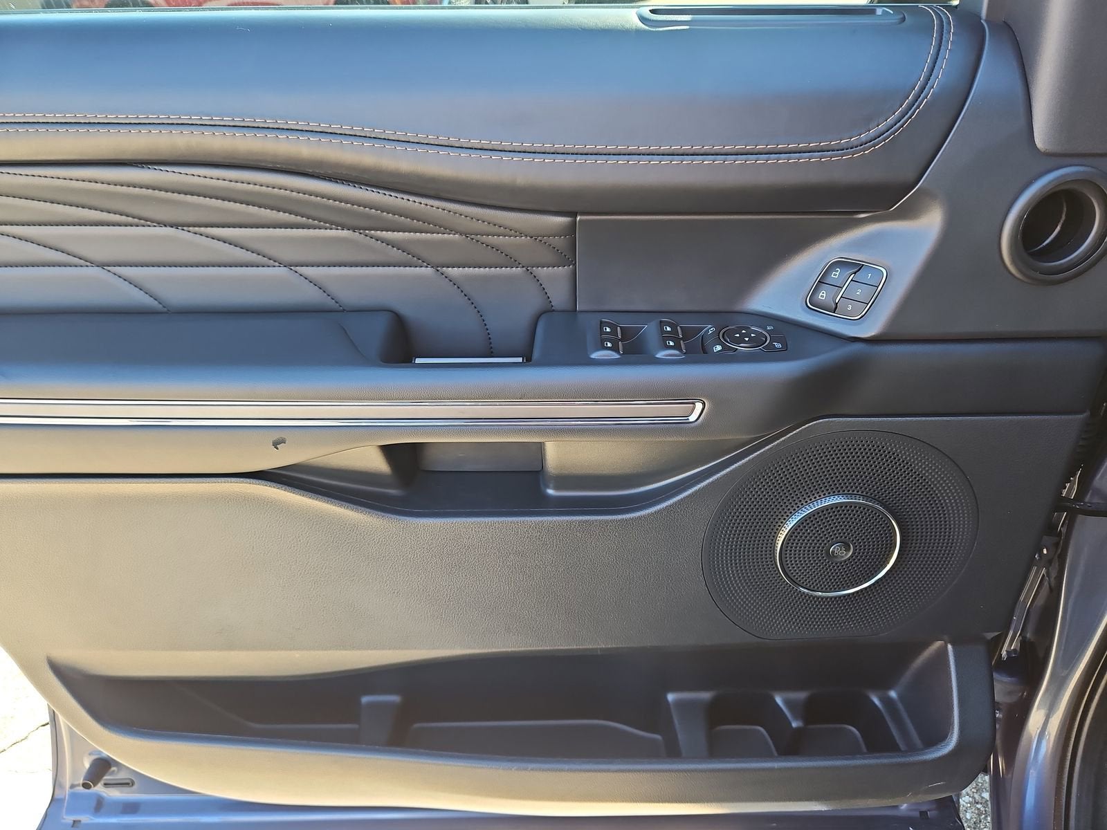 2022 Ford Expedition Max Platinum