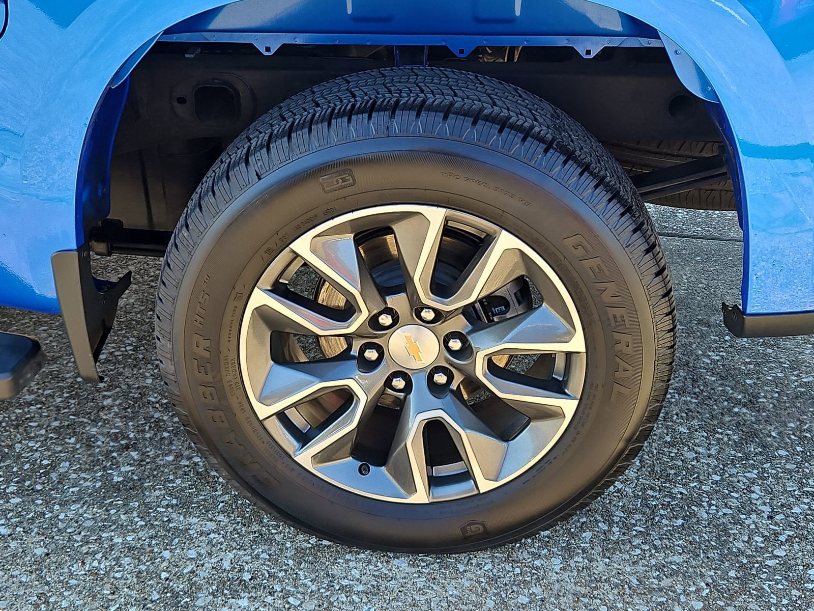 2025 Chevrolet Silverado 1500 LT