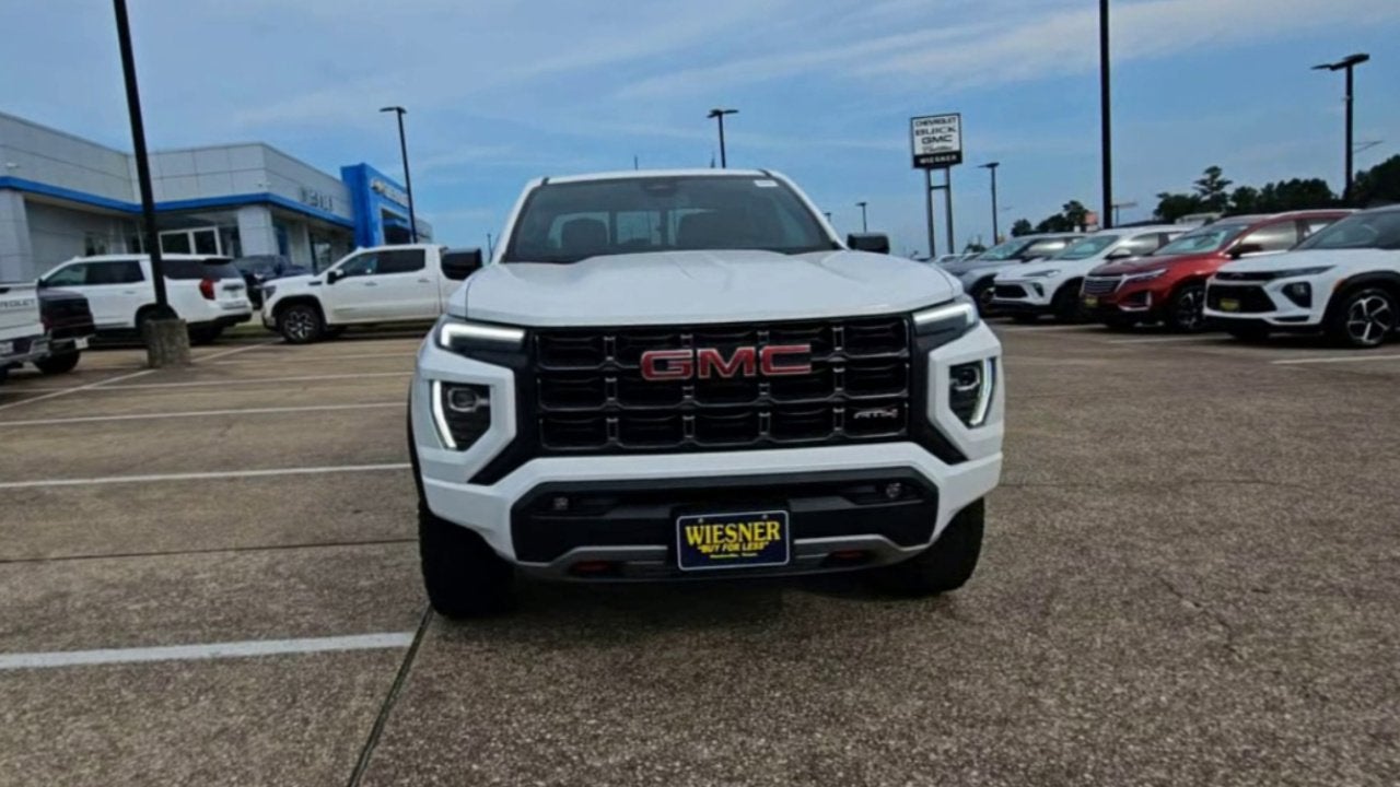 2024 GMC Canyon AT4