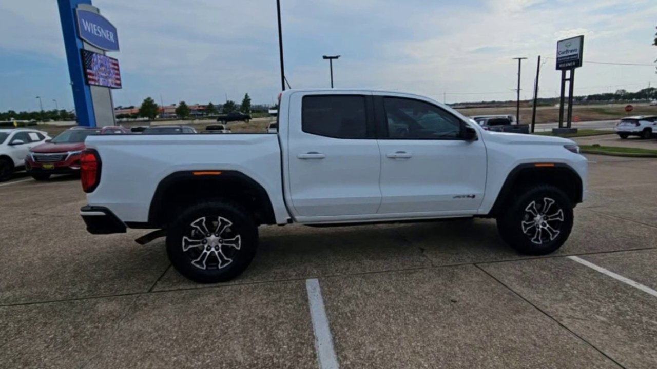 2024 GMC Canyon AT4
