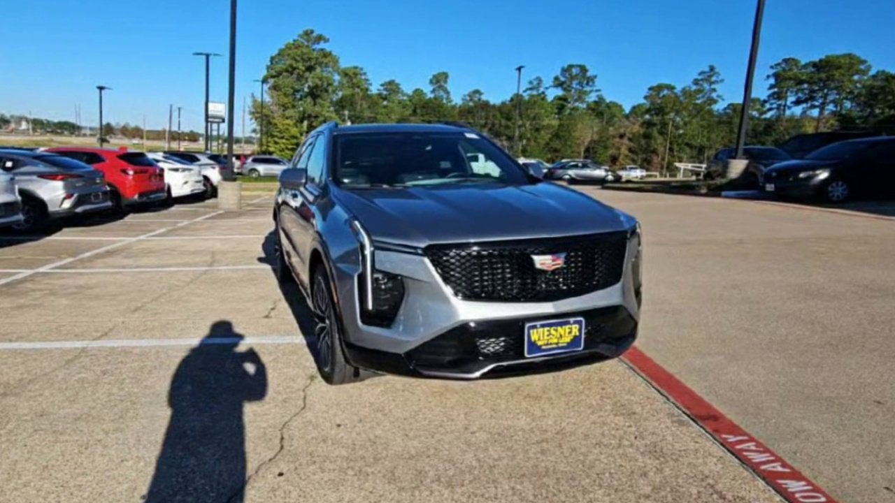 2025 Cadillac XT4 Sport