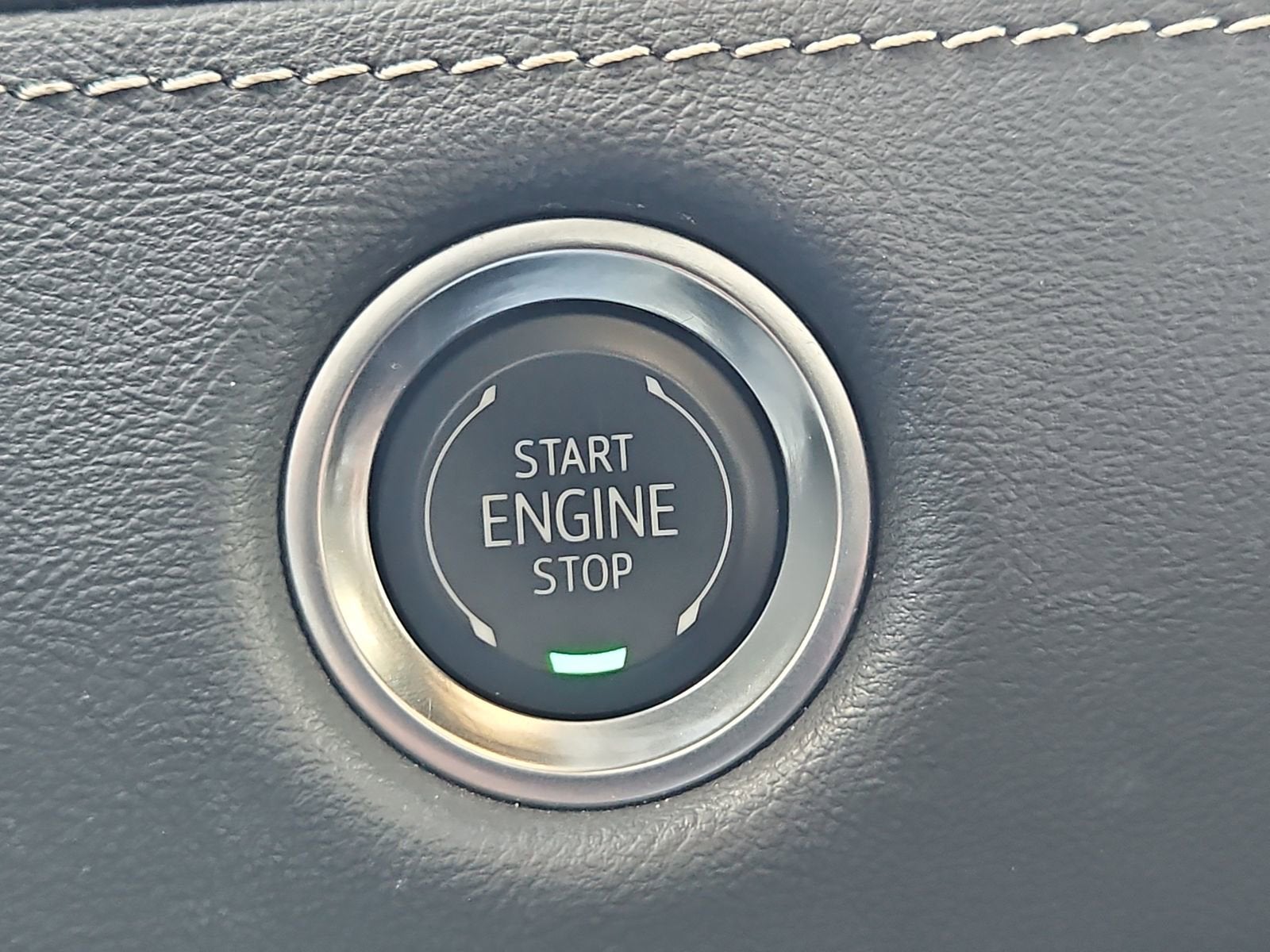 2025 Cadillac Escalade ESV Sport - Photo 16