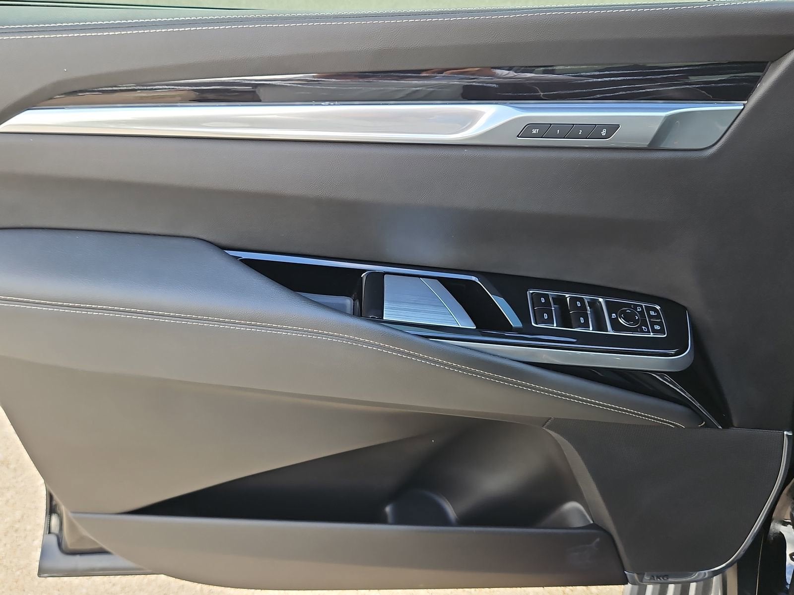 2025 Cadillac Escalade ESV Sport - Photo 22