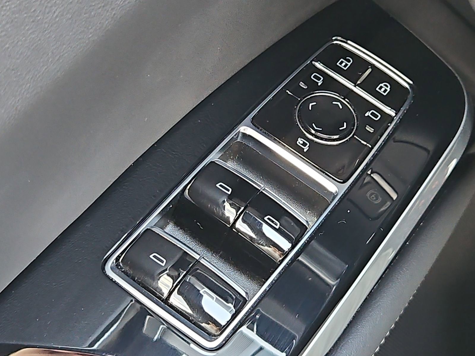 2025 Cadillac Escalade ESV Sport - Photo 23