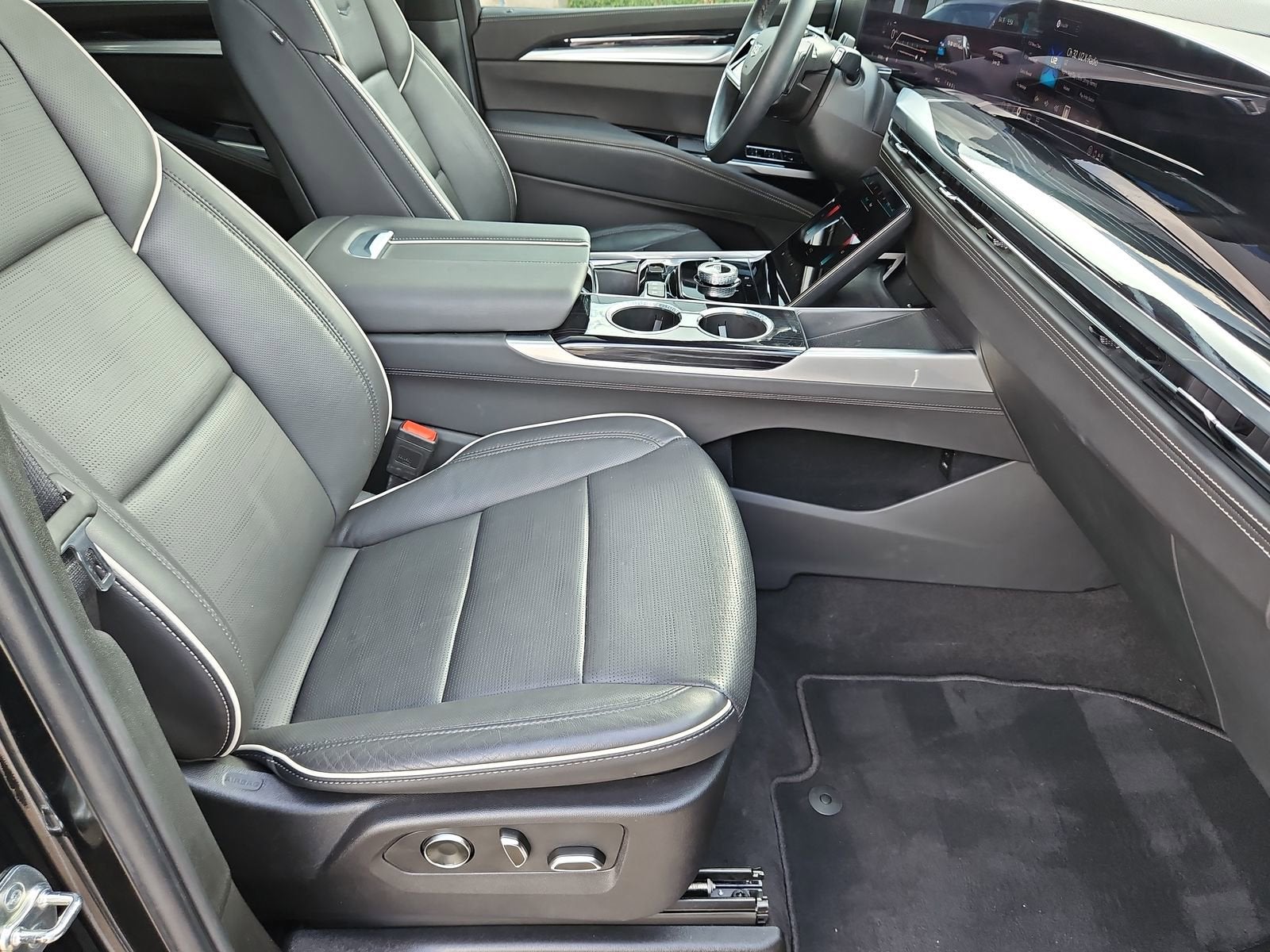 2025 Cadillac Escalade ESV Sport - Photo 27