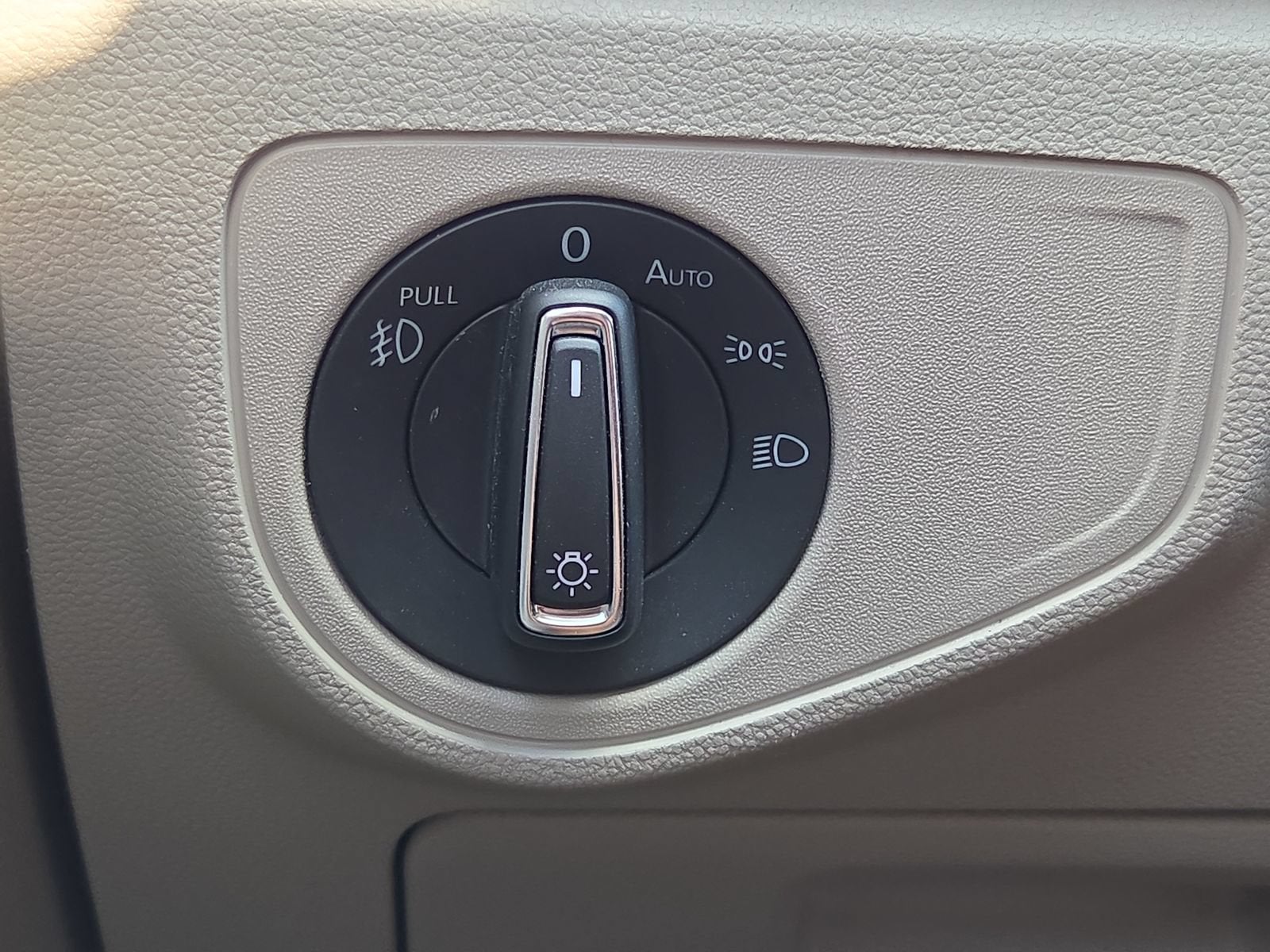 2019 Volkswagen Atlas 3.6L V6 SEL R-Line