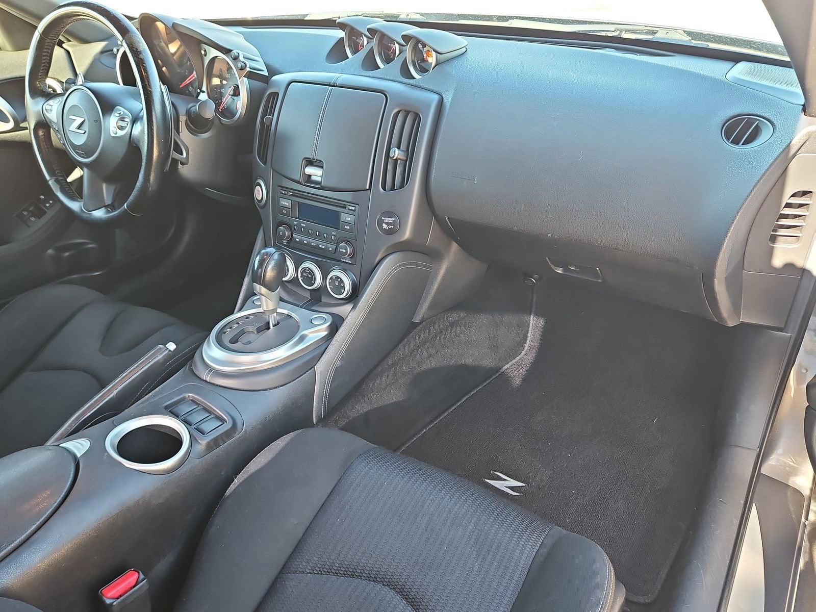 2016 Nissan 370Z Sport