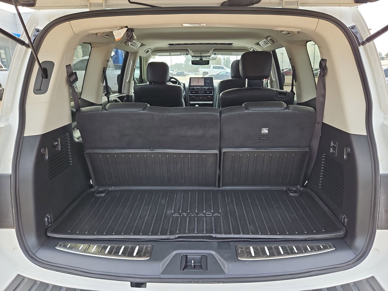 2024 Nissan Armada Platinum 2WD