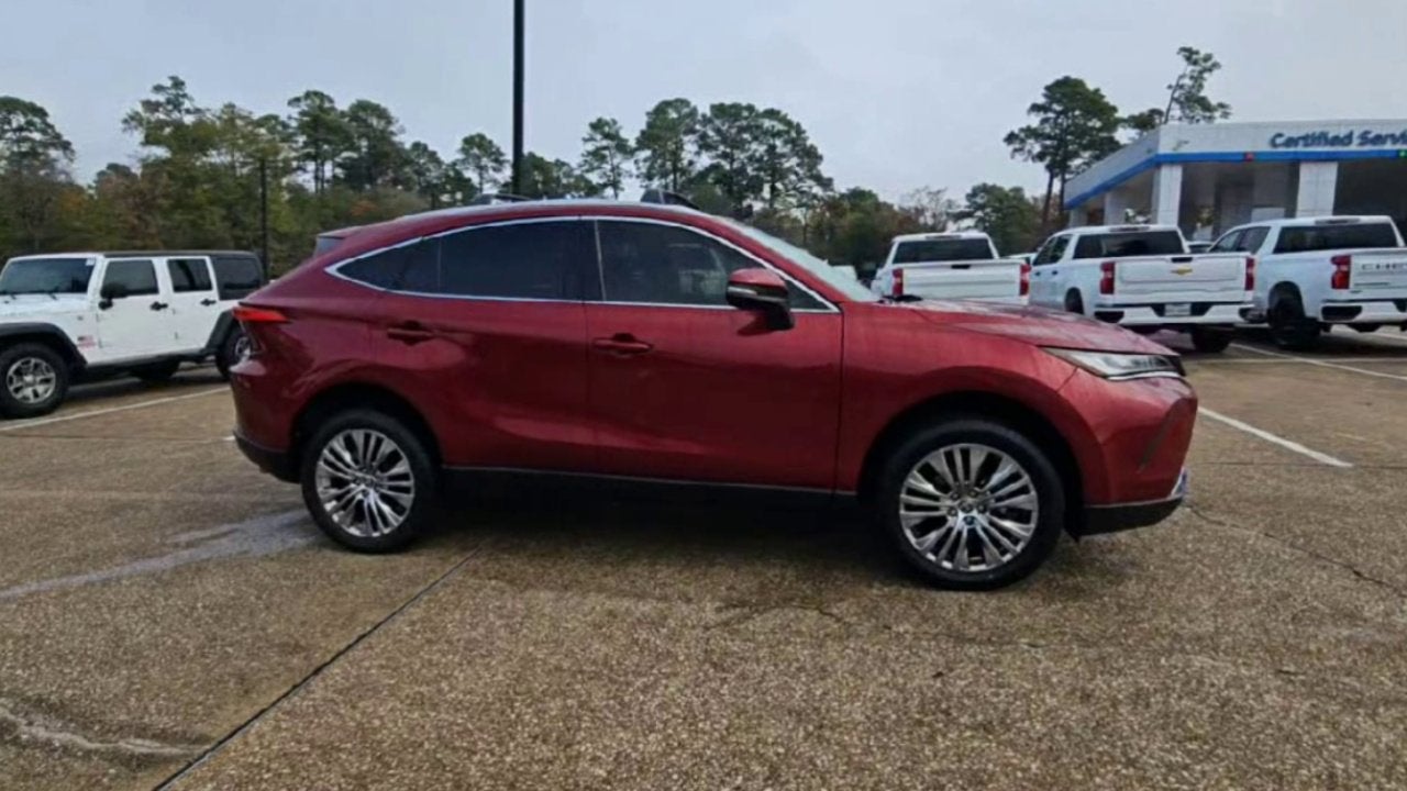 2022 Toyota Venza LE