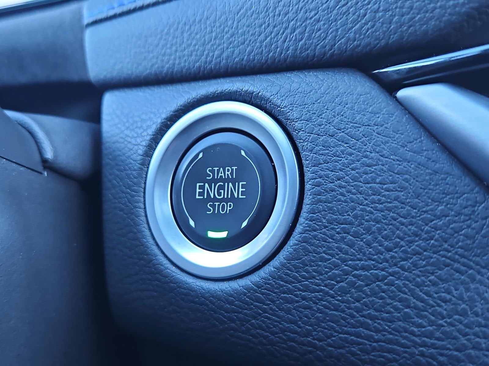 2025 Cadillac XT4 Sport