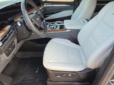 2025 Cadillac Escalade Sport Platinum